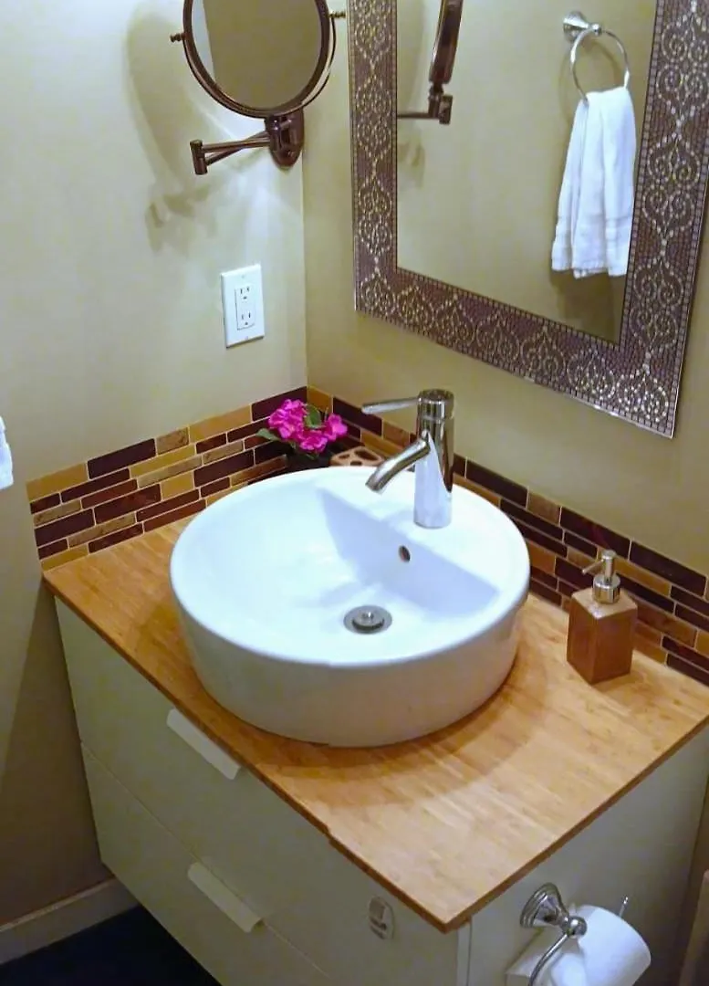 Private & Beautifully Finished Basement Suite, Sw Edmonton