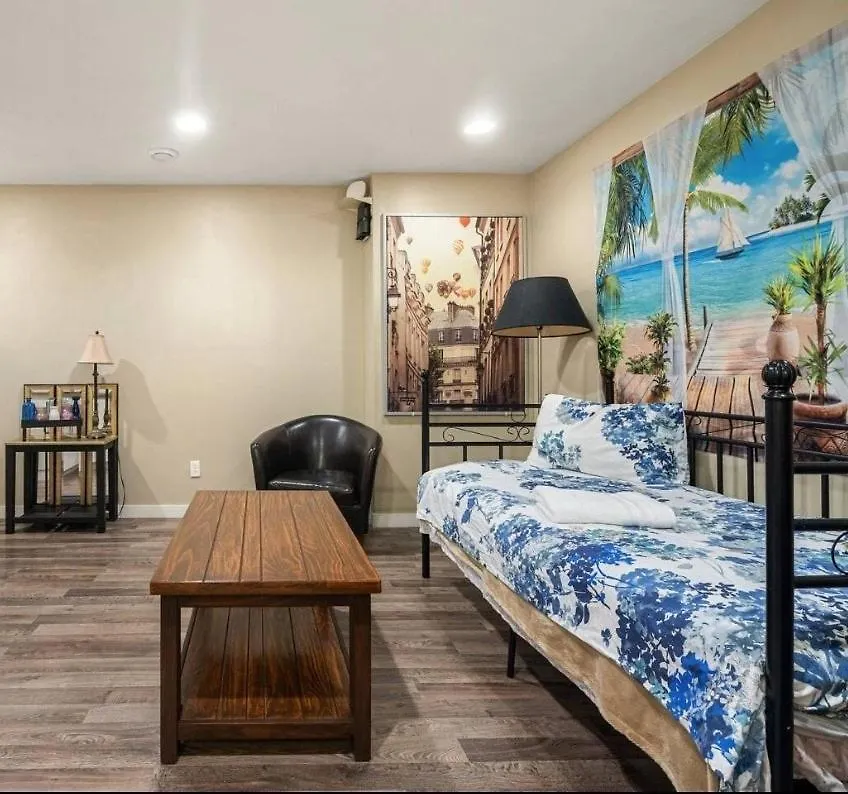 Apartment Private & Beautifully Finished Basement Suite, Sw Edmonton