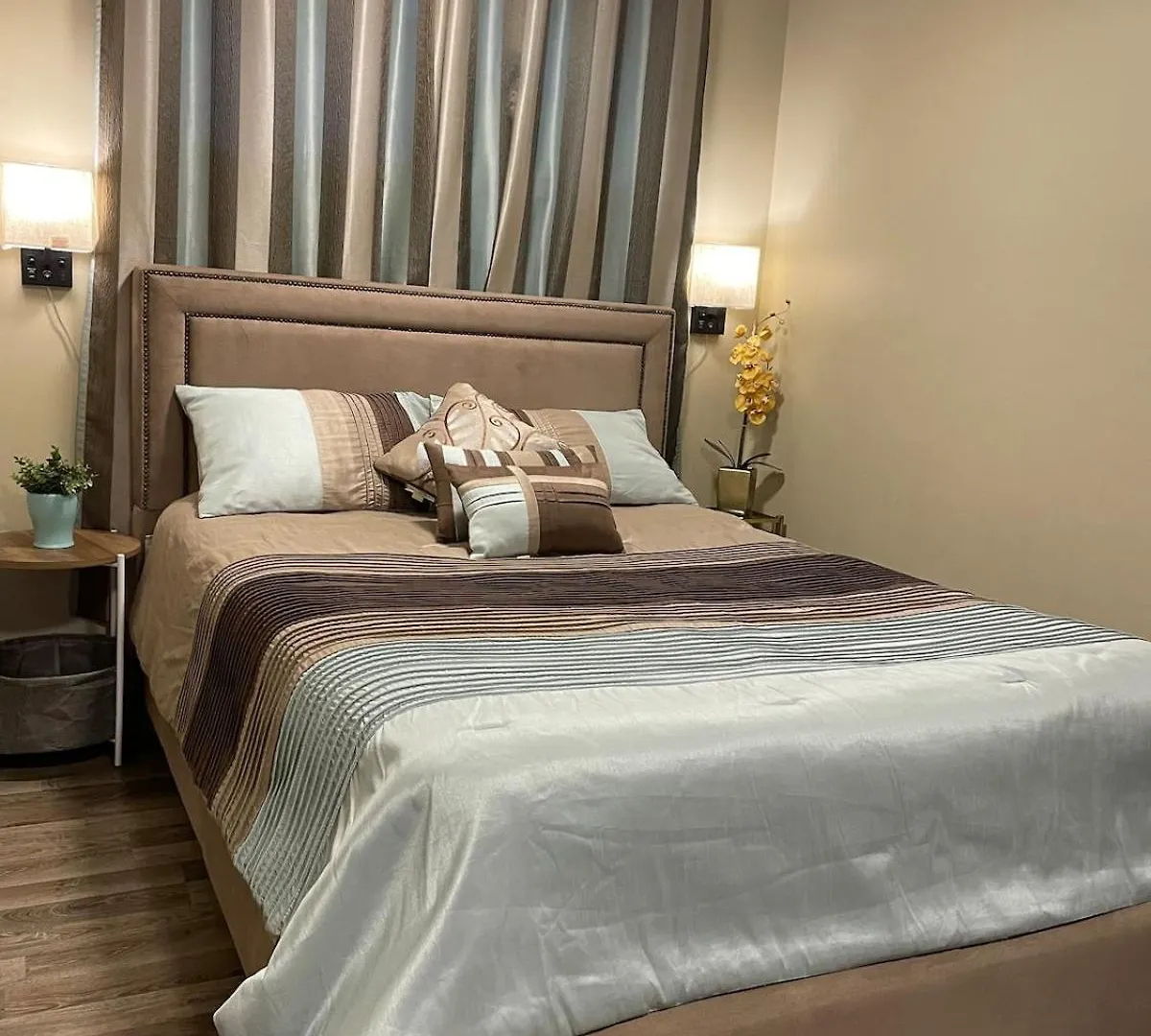 Apartment Private & Beautifully Finished Basement Suite, Sw Edmonton Canada